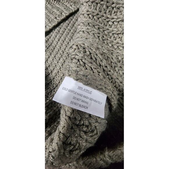 Selfie Leslie Sweater Olive Green Sz M Balloon Sleeves‎ Loose Off Shoulder Knit - Picture 7 of 10